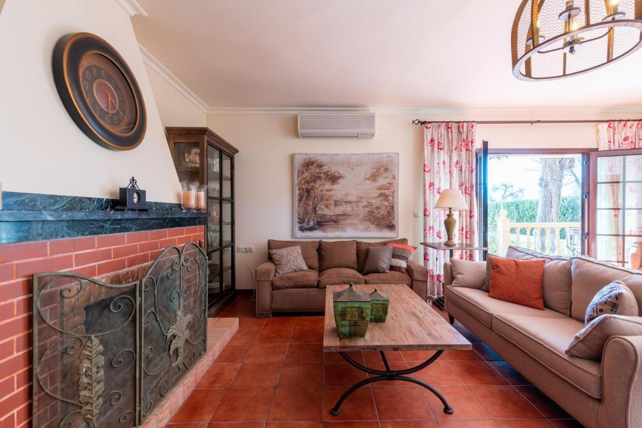 Villa Lucrecia Morón de la Frontera Dış mekan fotoğraf